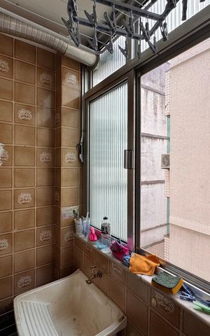Apartamento à venda com 173m², 3 quartos e 2 vagas Apartamento à venda com 173m², 3 quartos e 2 vagasÁrea de Serviço