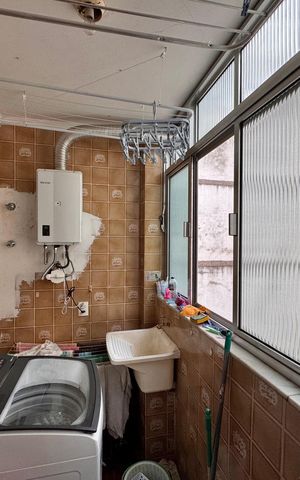 Apartamento à venda com 173m², 3 quartos e 2 vagas Apartamento à venda com 173m², 3 quartos e 2 vagasÁrea de Serviço