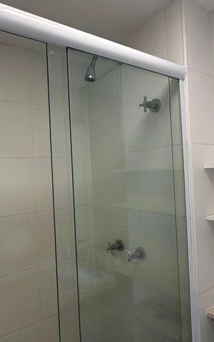 Apartamento à venda com 95m², 3 quartos e 2 vagas Apartamento à venda com 95m², 3 quartos e 2 vagasBanheiro da Suíte