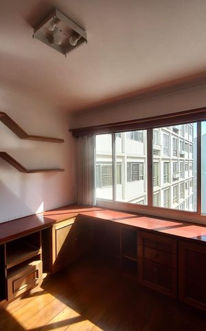 Apartamento à venda com 209m², 3 quartos e 1 vaga Apartamento à venda com 209m², 3 quartos e 1 vagaOffice
