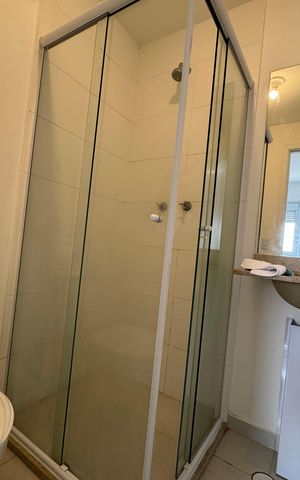 Studio à venda com 37m², 1 quarto e 1 vaga Studio à venda com 37m², 1 quarto e 1 vagaBanheiro