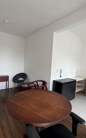 Studio à venda com 37m², 1 quarto e 1 vaga Studio à venda com 37m², 1 quarto e 1 vagaSala