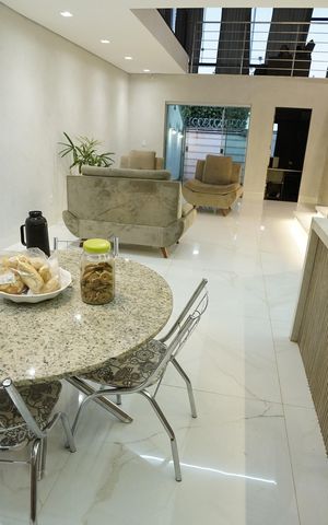 Casa à venda com 360m², 3 quartos e 2 vagas