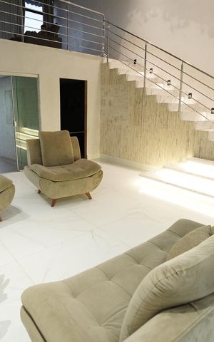 Casa à venda com 360m², 3 quartos e 2 vagas