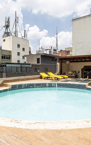Apartamento à venda com 220m², 3 quartos e 2 vagasPiscina
