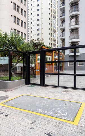 Apartamento à venda com 220m², 3 quartos e 2 vagasFachada