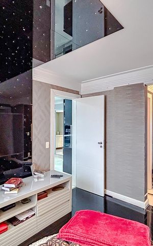 Apartamento à venda com 238m², 4 quartos e 4 vagasSala de TV
