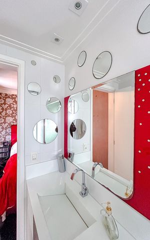 Apartamento à venda com 238m², 4 quartos e 4 vagasBanheiro da Suíte 2
