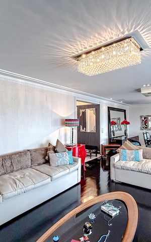 Apartamento à venda com 238m², 4 quartos e 4 vagasSala