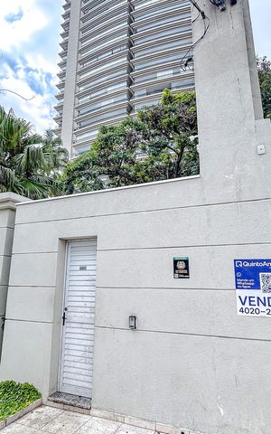 Apartamento à venda com 238m², 4 quartos e 4 vagasFachada com Plaquinha