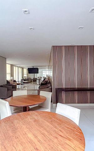 Apartamento à venda com 238m², 4 quartos e 4 vagasÁrea comum - Salão de festas