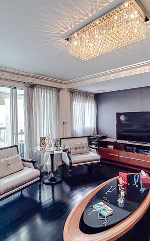 Apartamento à venda com 238m², 4 quartos e 4 vagasSala