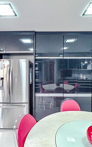 Apartamento à venda com 238m², 4 quartos e 4 vagasCozinha