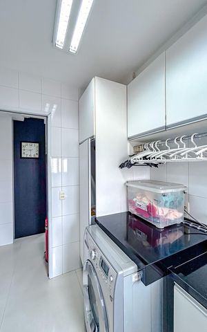 Apartamento à venda com 238m², 4 quartos e 4 vagasÁrea de Serviço