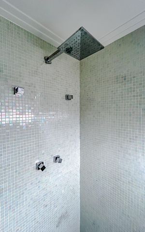 Apartamento à venda com 238m², 4 quartos e 4 vagasBanheiro da Suíte 2