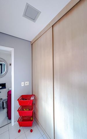 Apartamento à venda com 238m², 4 quartos e 4 vagasQuarto de Serviço
