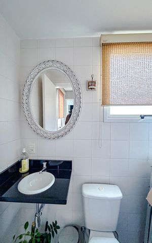 Apartamento à venda com 238m², 4 quartos e 4 vagasBanheiro de serviço