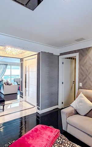Apartamento à venda com 238m², 4 quartos e 4 vagasSala de TV