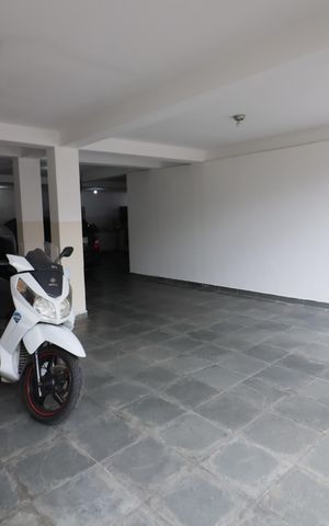 Casa à venda com 418m², 6 quartos e 4 vagasGaragem