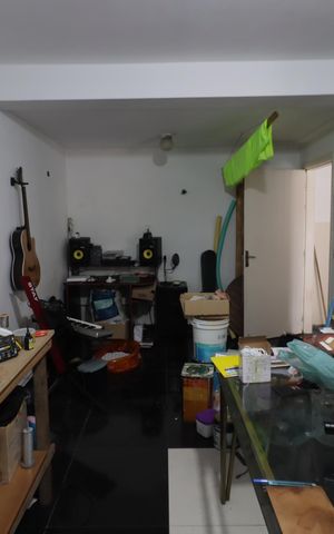 Casa à venda com 418m², 6 quartos e 4 vagasQuarto de Serviço