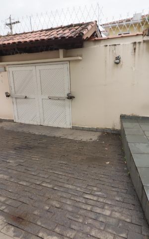 Casa à venda com 418m², 6 quartos e 4 vagasGaragem