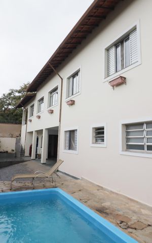 Casa à venda com 418m², 6 quartos e 4 vagasPiscina