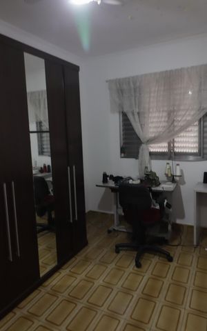 Casa à venda com 418m², 6 quartos e 4 vagasQuarto 3