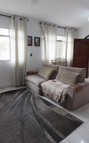 Casa à venda com 418m², 6 quartos e 4 vagasSala