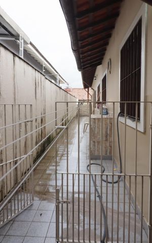 Casa à venda com 418m², 6 quartos e 4 vagasQuintal