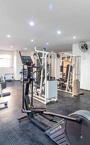 Apartamento à venda com 115m², 3 quartos e 2 vagas Apartamento à venda com 115m², 3 quartos e 2 vagasÁrea comum - Academia