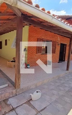 Casa de condomínio para alugar com 240m², 4 quartos e 5 vagas Casa de condomínio para alugar com 240m², 4 quartos e 5 vagasÁrea Externa