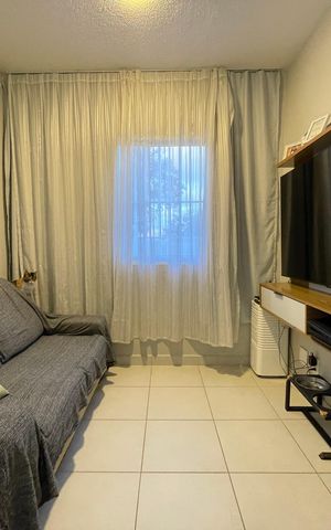 Apartamento à venda com 33m², 2 quartos e sem vaga Apartamento à venda com 33m², 2 quartos e sem vagaSala