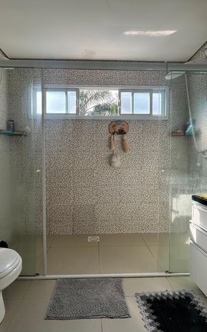 Casa para alugar com 440m², 5 quartos e 4 vagas Casa para alugar com 440m², 5 quartos e 4 vagasBanheiro suíte 1