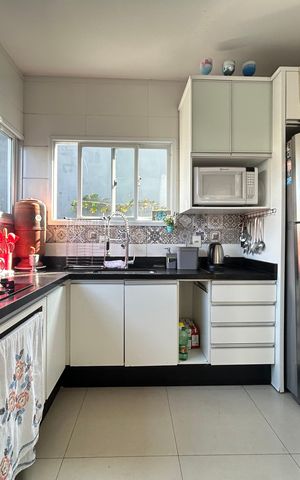 Casa para alugar com 440m², 5 quartos e 4 vagas Casa para alugar com 440m², 5 quartos e 4 vagasCozinha