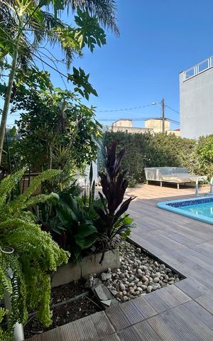 Casa para alugar com 440m², 5 quartos e 4 vagas Casa para alugar com 440m², 5 quartos e 4 vagasPiscina
