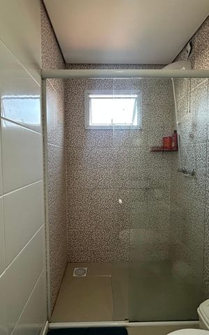 Casa para alugar com 440m², 5 quartos e 4 vagas Casa para alugar com 440m², 5 quartos e 4 vagasBanheiro suíte 2