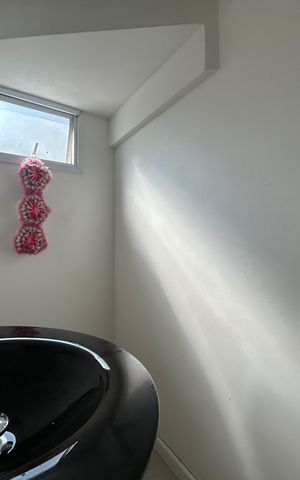 Casa para alugar com 440m², 5 quartos e 4 vagas Casa para alugar com 440m², 5 quartos e 4 vagasLavabo