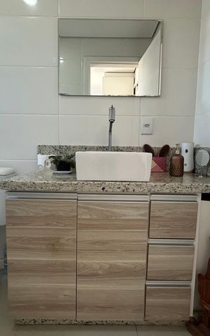 Casa para alugar com 440m², 5 quartos e 4 vagas Casa para alugar com 440m², 5 quartos e 4 vagasBanheiro suíte 2