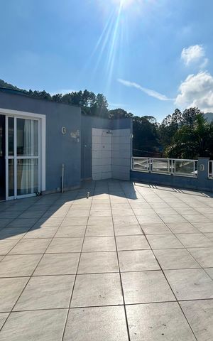 Casa para alugar com 440m², 5 quartos e 4 vagas Casa para alugar com 440m², 5 quartos e 4 vagasTerraço