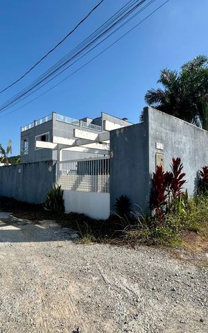 Casa para alugar com 440m², 5 quartos e 4 vagas Casa para alugar com 440m², 5 quartos e 4 vagasFachada