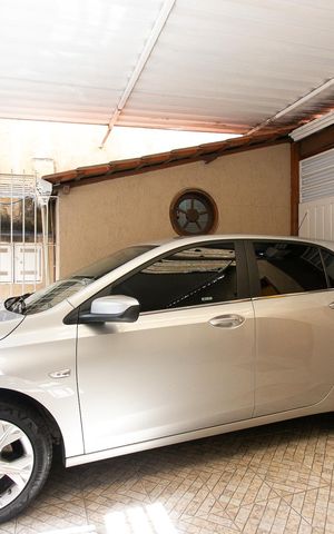 Casa à venda com 160m², 3 quartos e 4 vagas Casa à venda com 160m², 3 quartos e 4 vagasGaragem