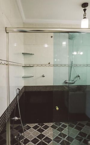 Casa para alugar com 145m², 3 quartos e 2 vagas Casa para alugar com 145m², 3 quartos e 2 vagasBanheiro da Suíte 1