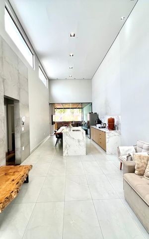 Casa à venda com 500m², 3 quartos e 5 vagasSala