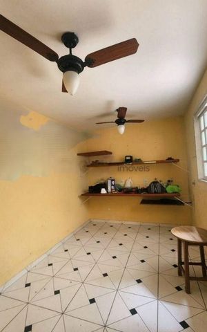 Casa à venda com 130m², 3 quartos e 2 vagas