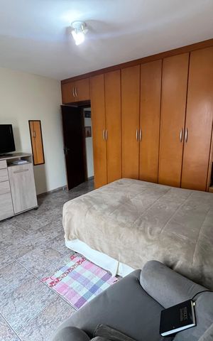 Casa à venda com 250m², 3 quartos e 3 vagas Casa à venda com 250m², 3 quartos e 3 vagasSuíte 1