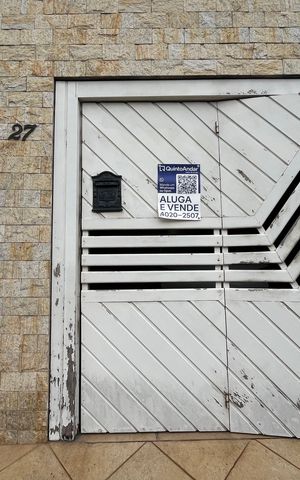 Casa à venda com 250m², 3 quartos e 3 vagas Casa à venda com 250m², 3 quartos e 3 vagasPlaca AHZP-18