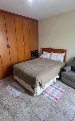 Casa à venda com 250m², 3 quartos e 3 vagas Casa à venda com 250m², 3 quartos e 3 vagasSuíte 1