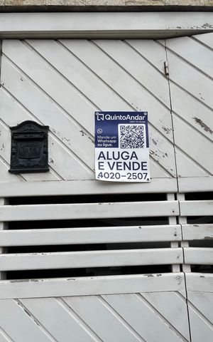 Casa à venda com 250m², 3 quartos e 3 vagas Casa à venda com 250m², 3 quartos e 3 vagasPlaca AHZP-18