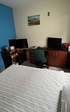 Casa à venda com 250m², 3 quartos e 3 vagas Casa à venda com 250m², 3 quartos e 3 vagasQuarto 2
