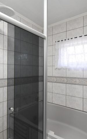 Casa à venda com 202m², 3 quartos e 3 vagasBanheiro da Suíte